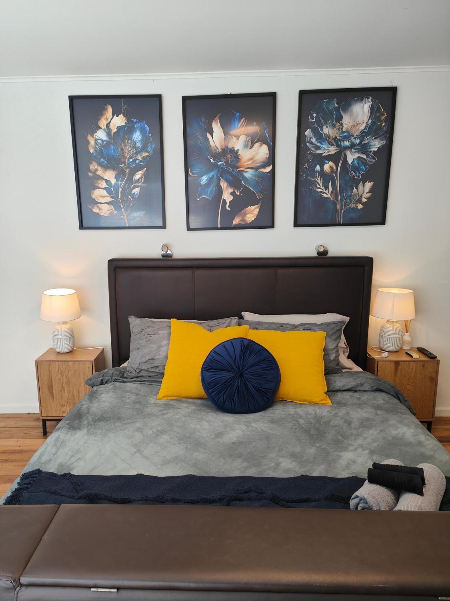 Holiday home Beautiful Haven Near Airport! *