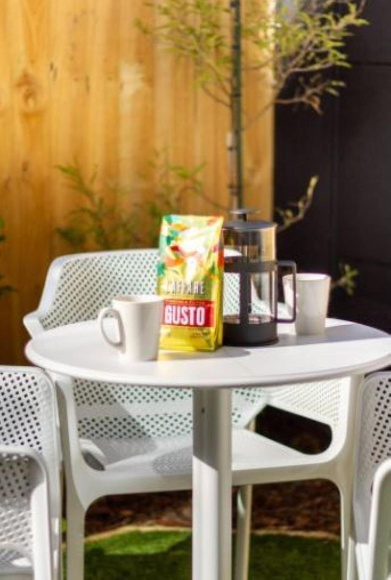 The City's Kept Secret 2 Bed 2 Bath * Christchurch