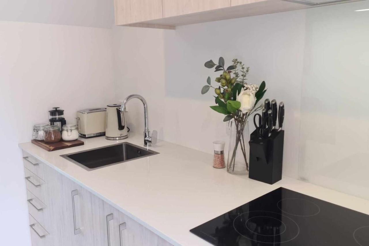 Apartment 3 Bedroom St Asaph Stunner *