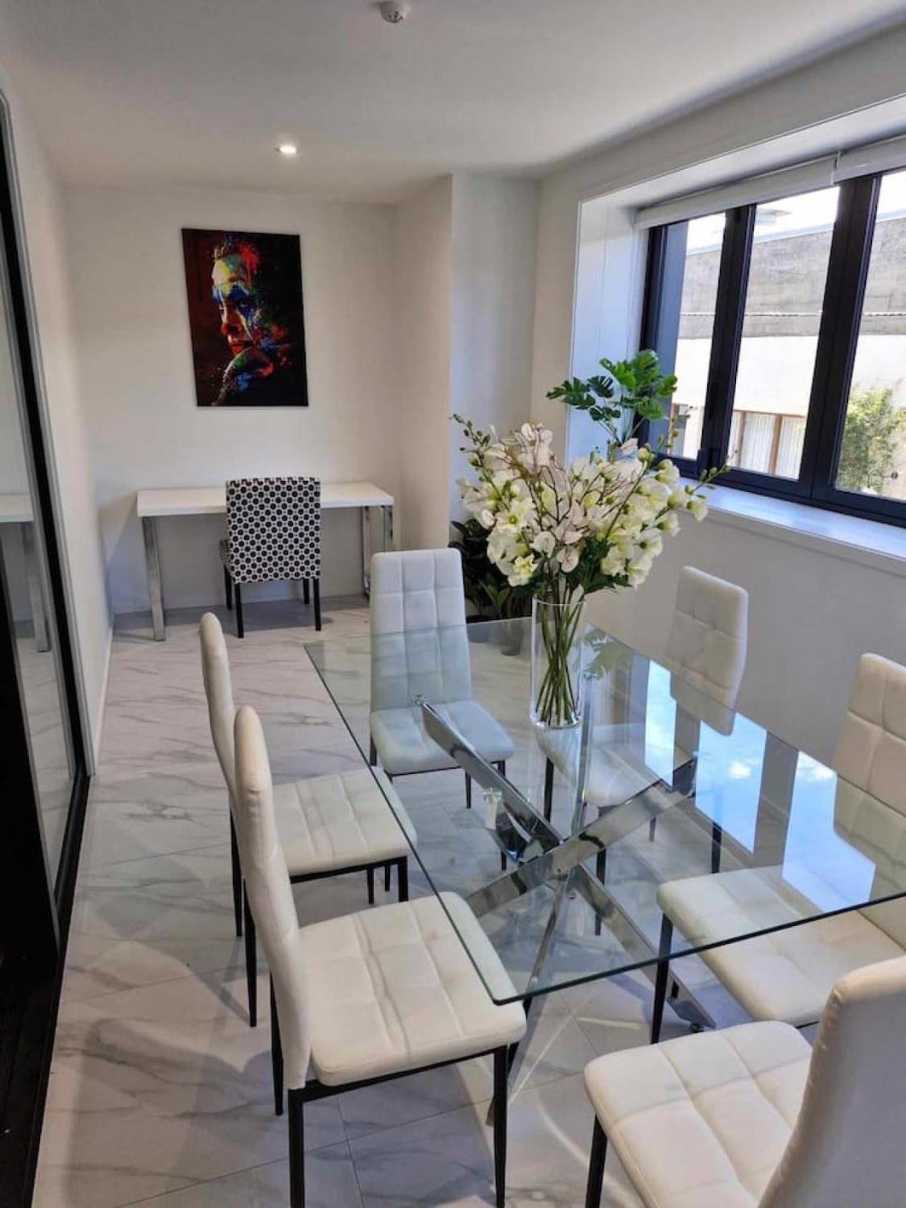 3 Bedroom St Asaph Stunner Apartment Christchurch
