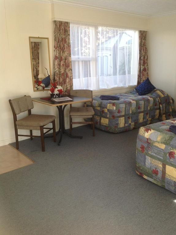 The Adelphi Motel 4*