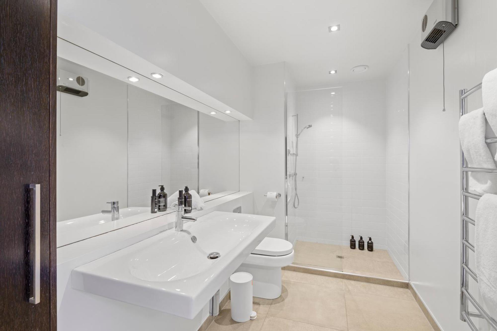 Holly Road Executive Townhouse Holiday home *