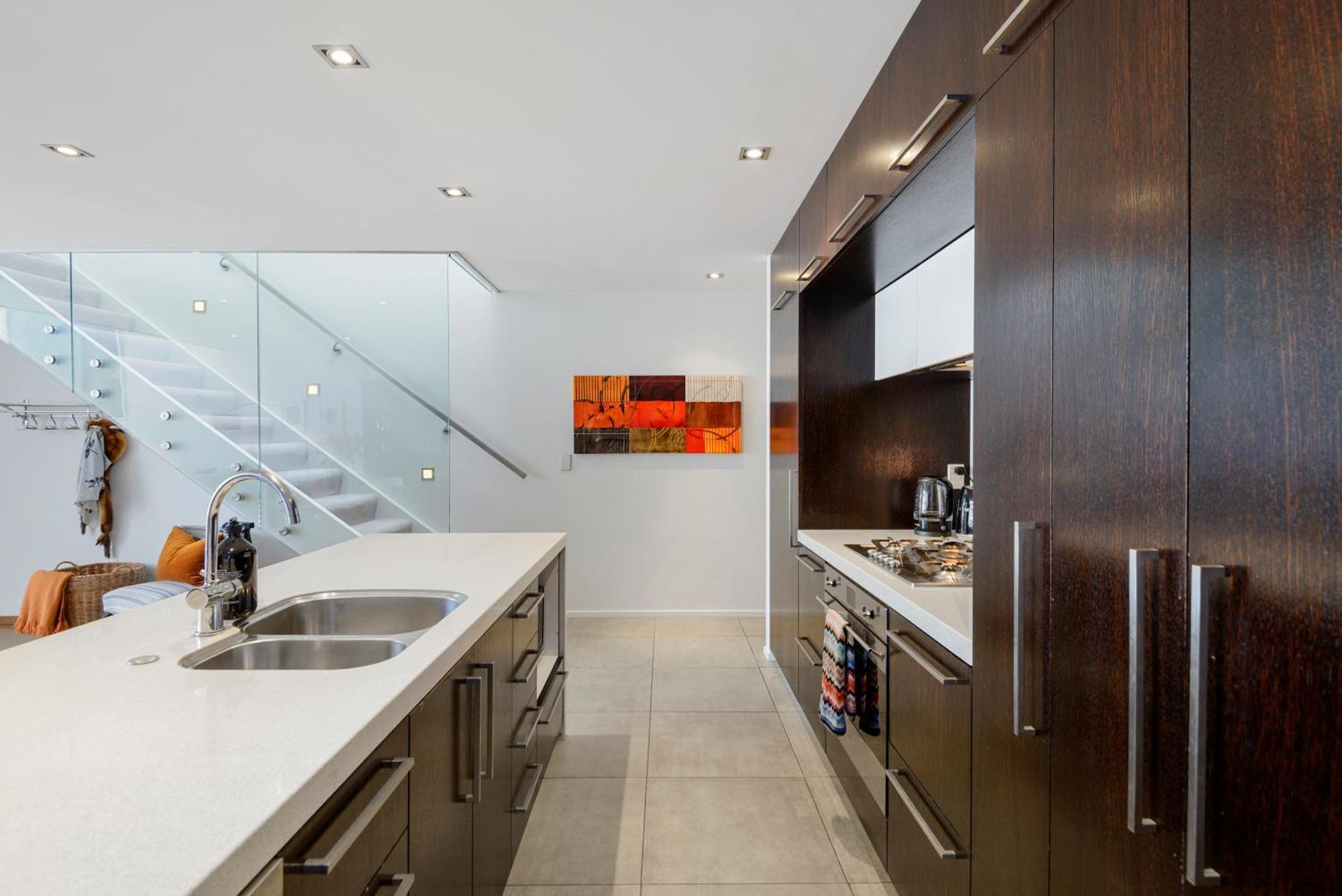 Holly Road Executive Townhouse *