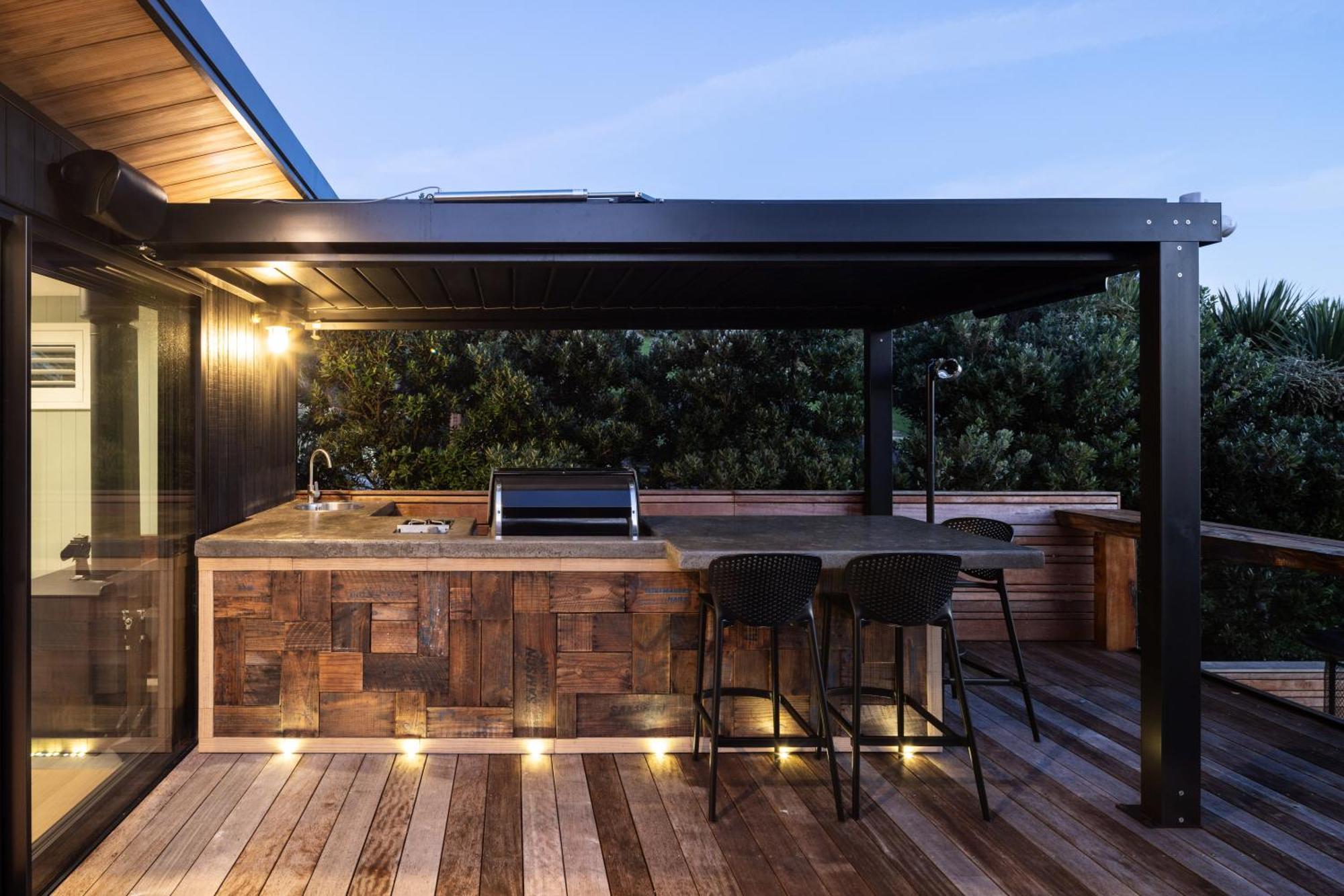 Cass Bay Oceanfront Luxury * Christchurch