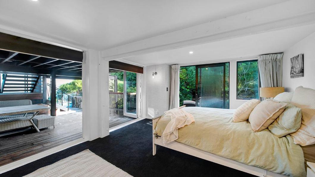 Holiday home Cass Bay Oceanfront Luxury *