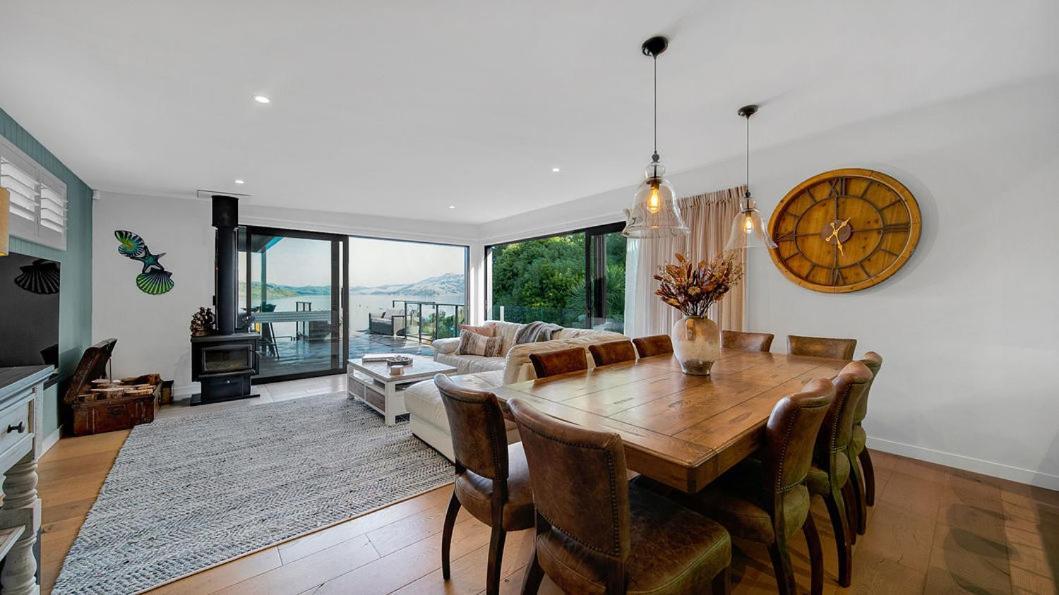 Cass Bay Oceanfront Luxury Holiday home Christchurch