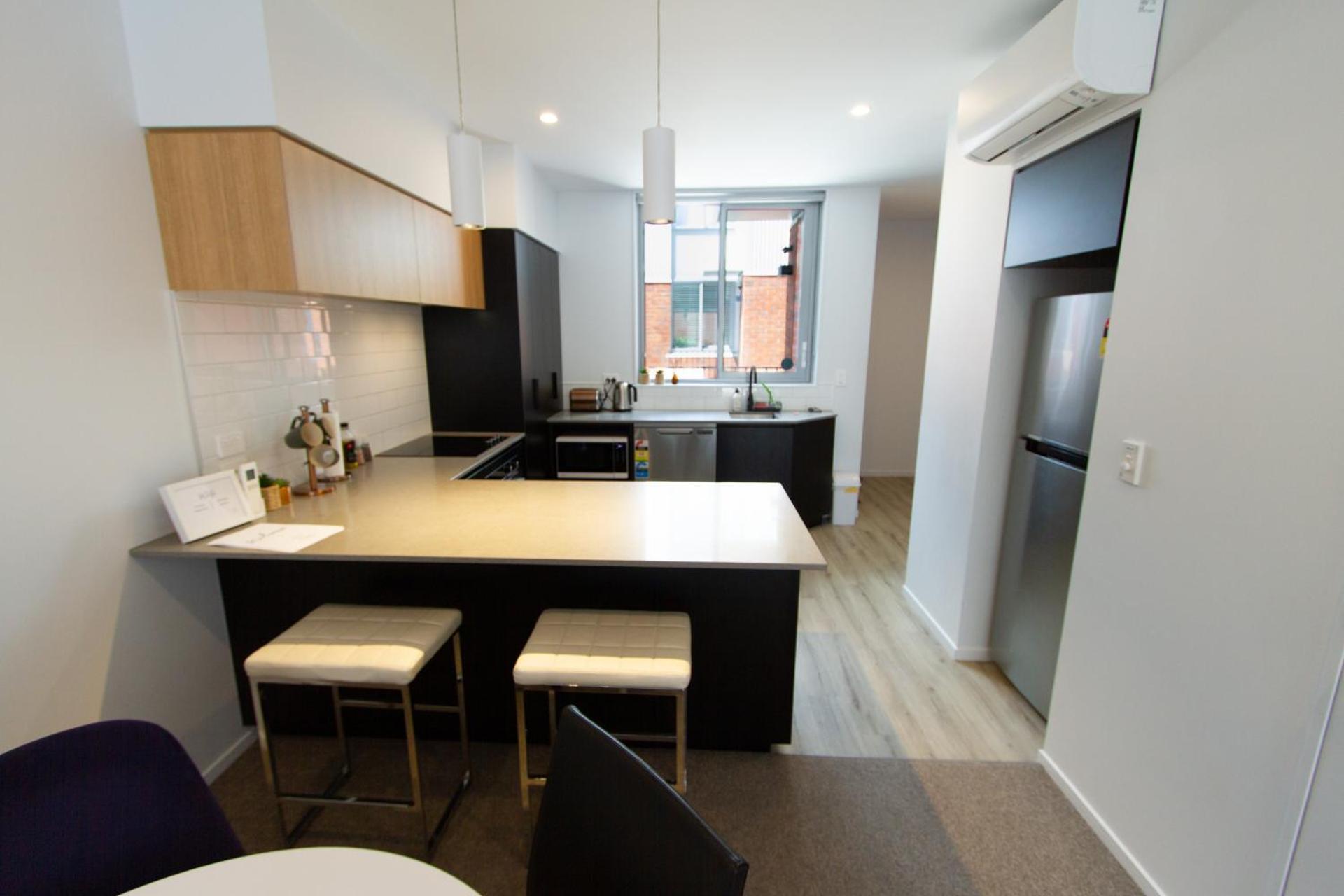 Peaceful 2 Bed Pad W/carpark Apartment Christchurch