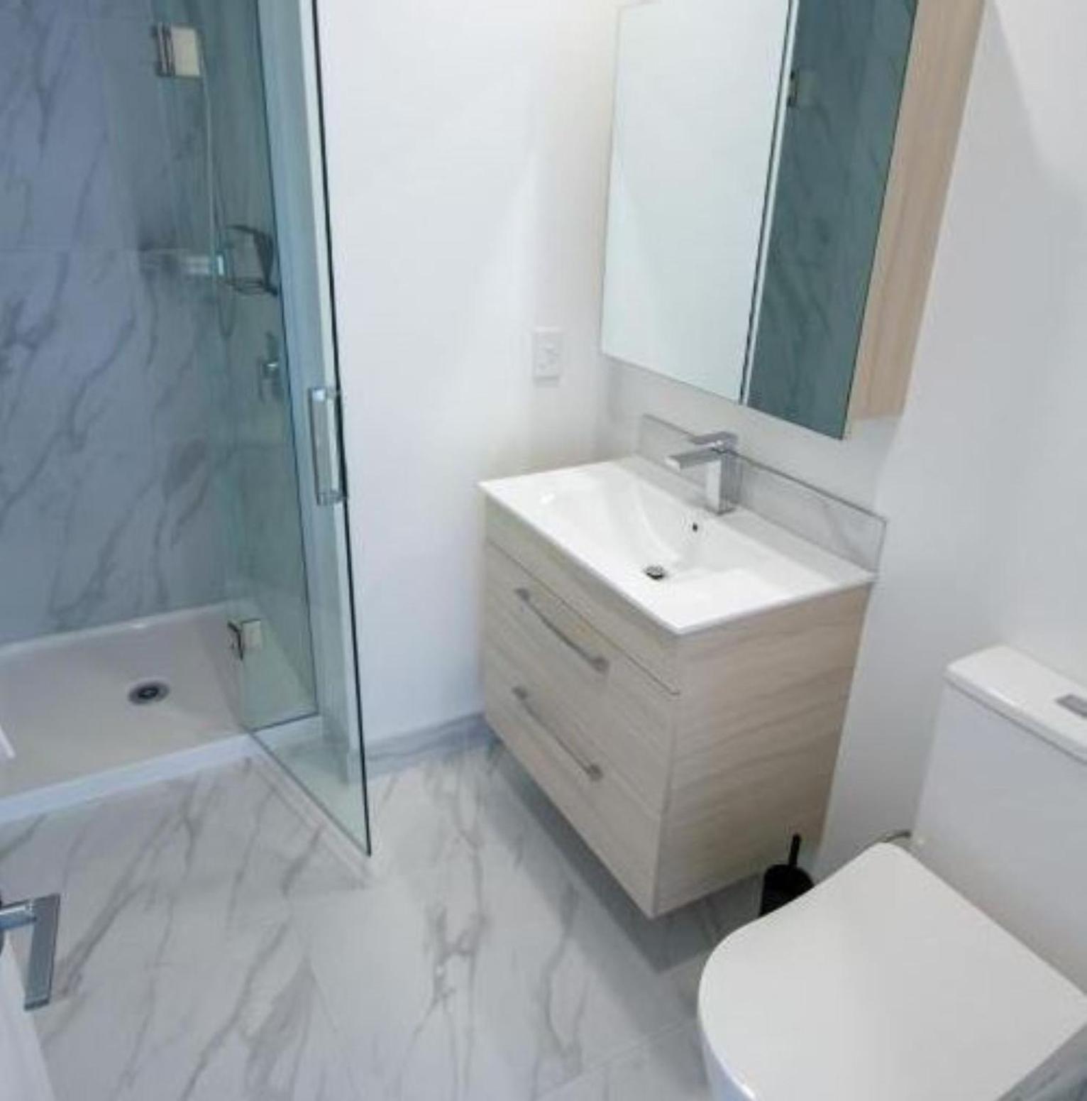 A Touch Of Luxury In Chch Cbd Apartment