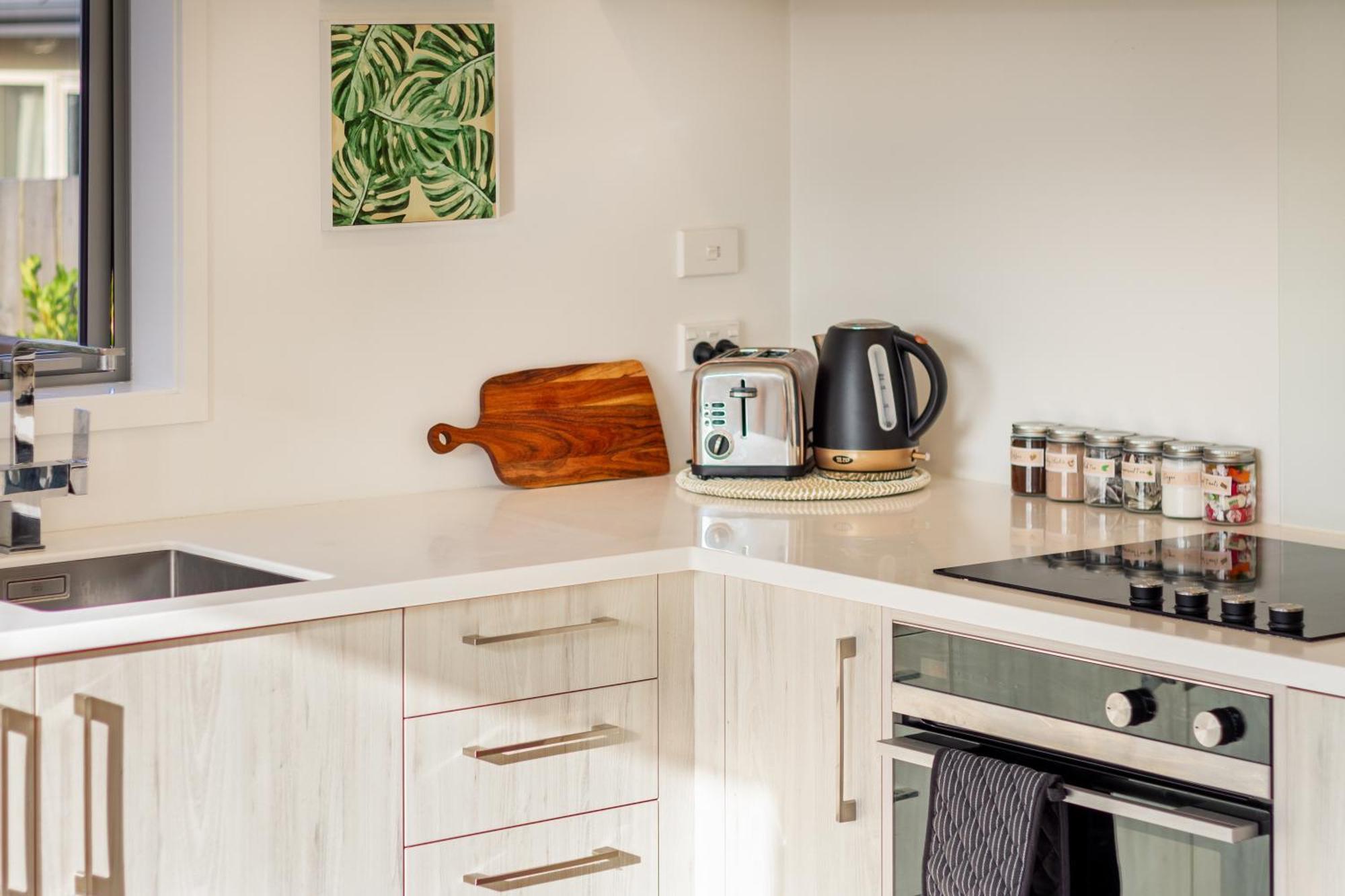 Apartment 2 Bed Escape, Heart Of Riccarton W/carpark Christchurch