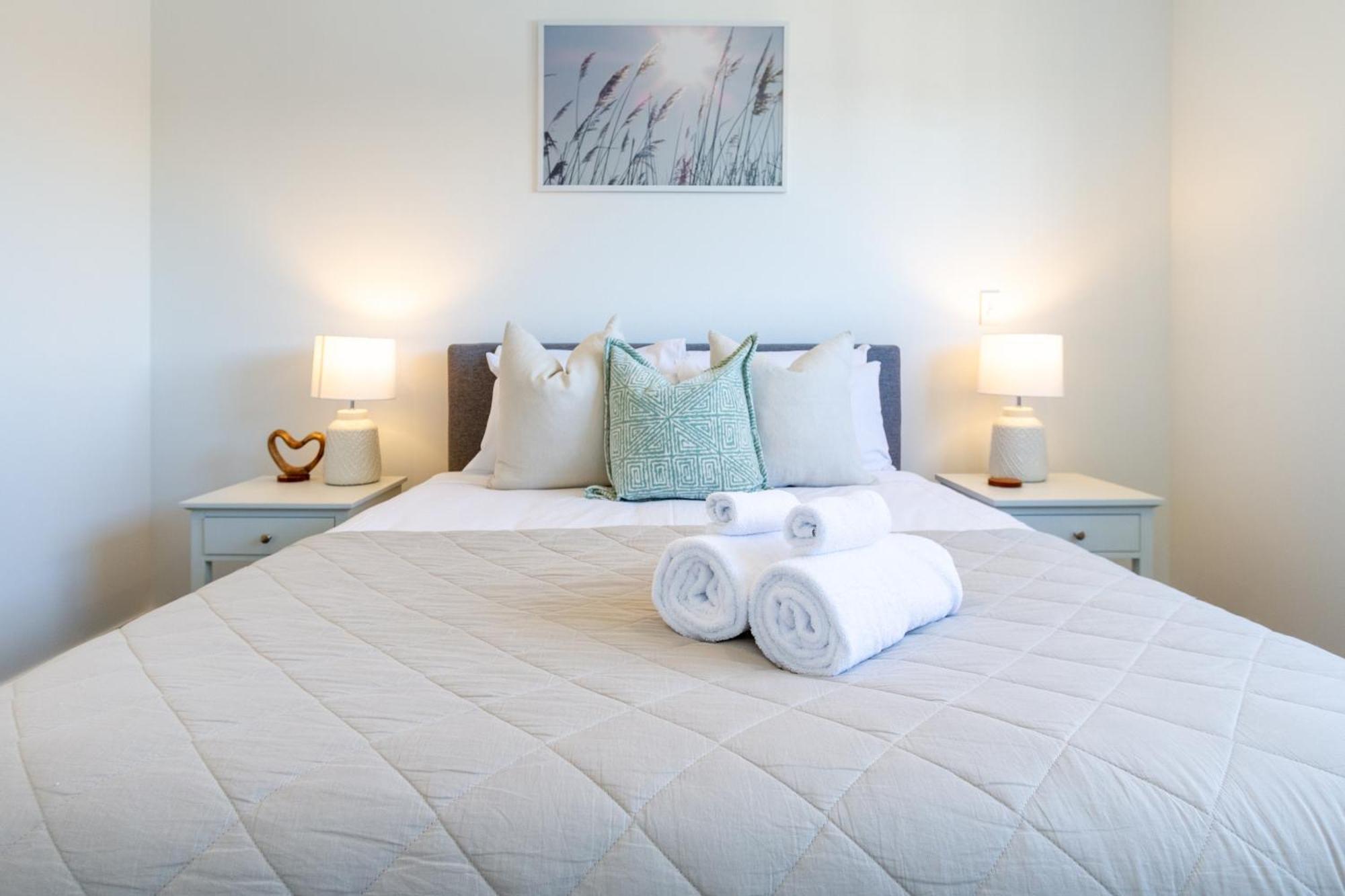 Apartment Vacation Riccarton 2 Bed 2 Bath W/carpark Christchurch