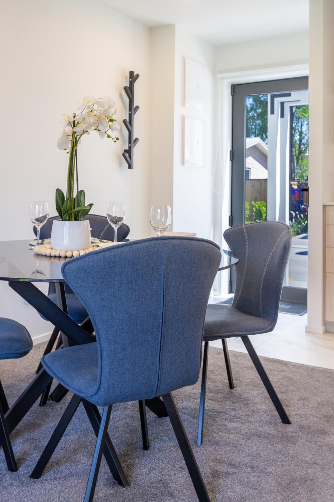 Apartment Vacation Riccarton 2 Bed 2 Bath W/carpark