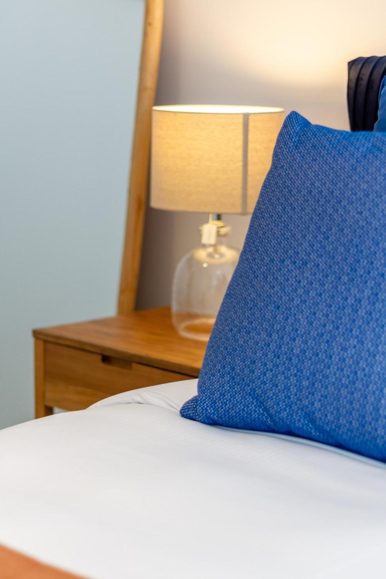 Heart Of Cbd Hideaway 2bed 1 Bath Christchurch