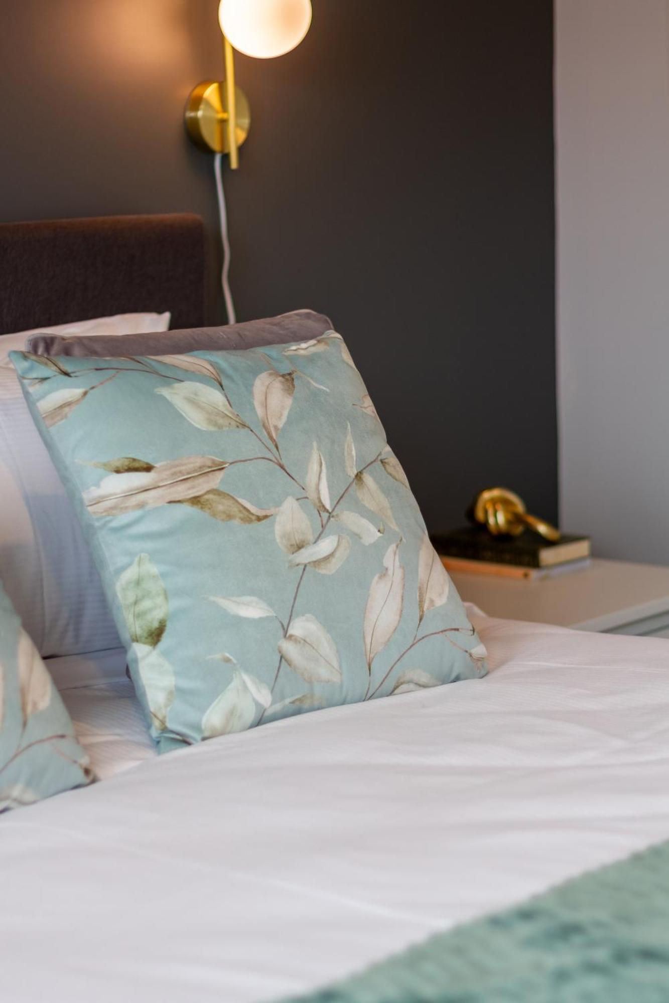 Apartment Art Deco 2 Bed By Latimer Square *