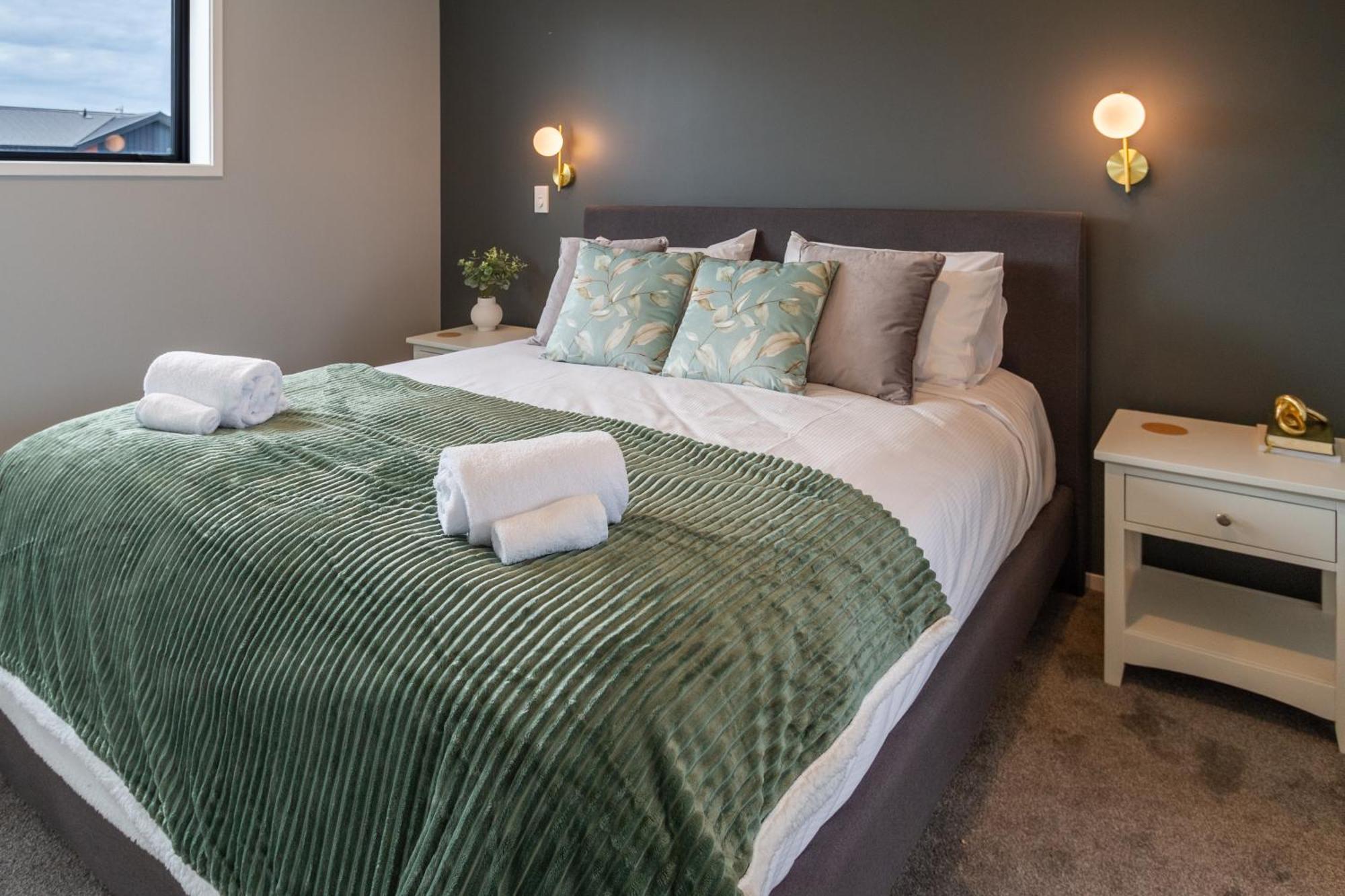 Art Deco 2 Bed By Latimer Square * Christchurch