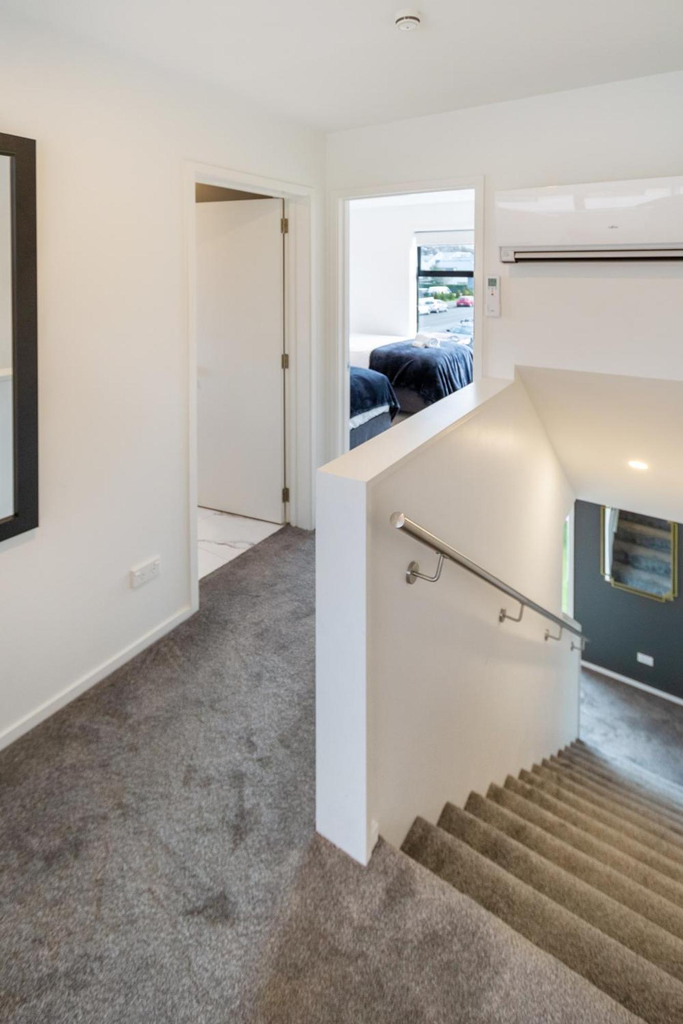 Art Deco 2 Bed By Latimer Square