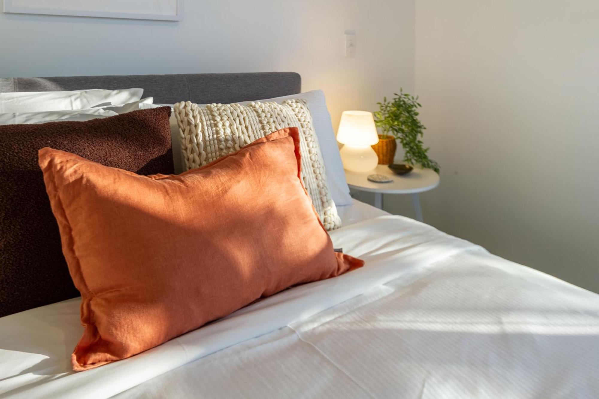 Of 2 Bed 2 Bath Apartment *