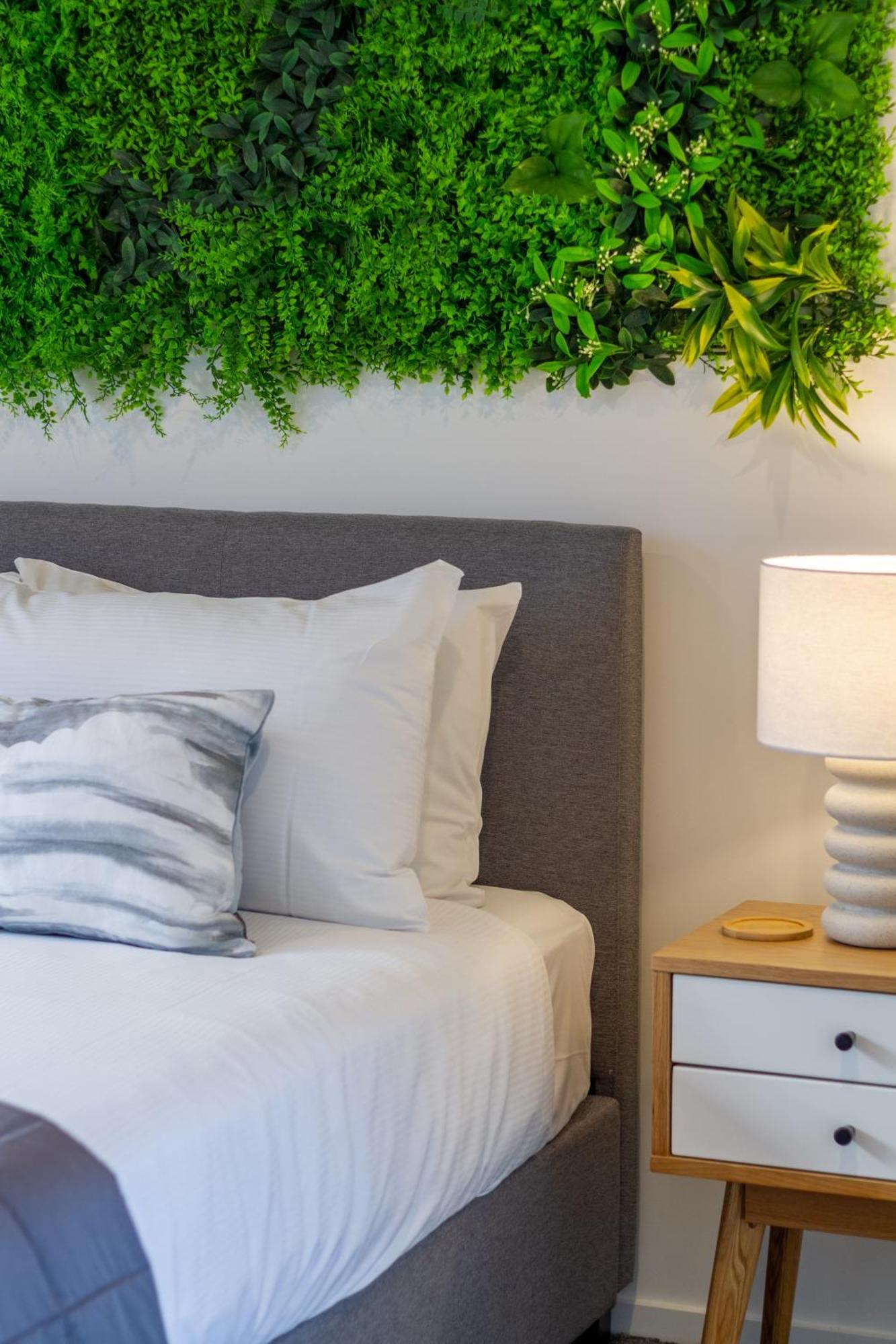 Cashel Street Hideaway 2 Bed 2 Bath Apartment Christchurch