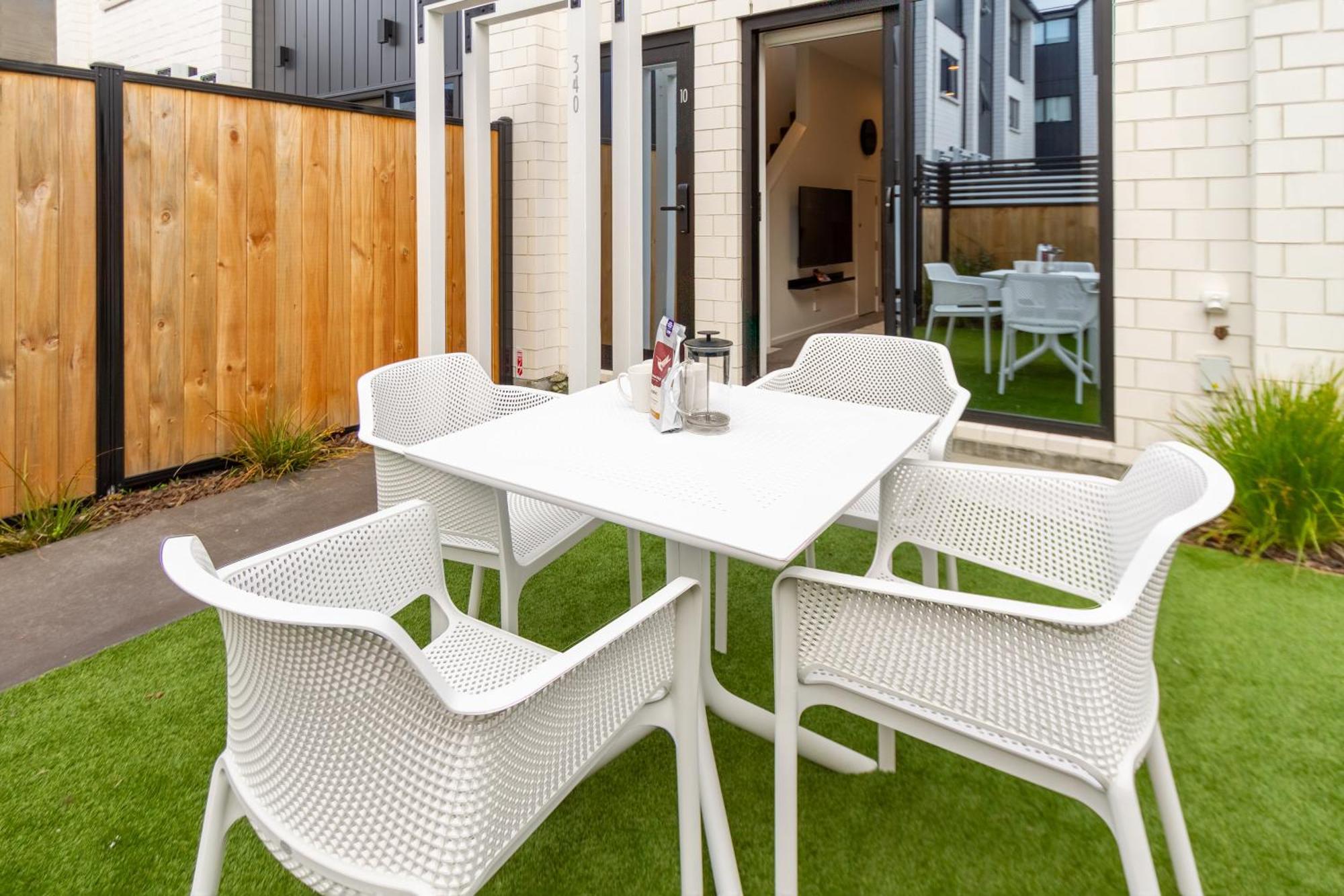 Cashel Street Hideaway 2 Bed 2 Bath * Christchurch