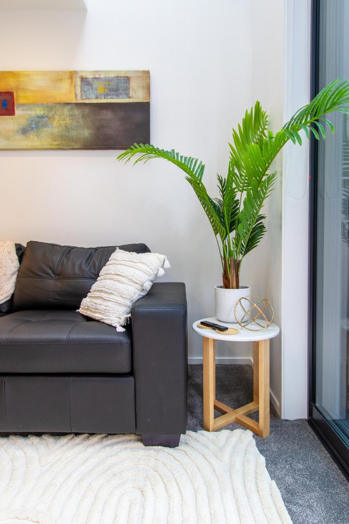 Botanic Bliss Bungalow: 1 Bed Loft Apartamento *