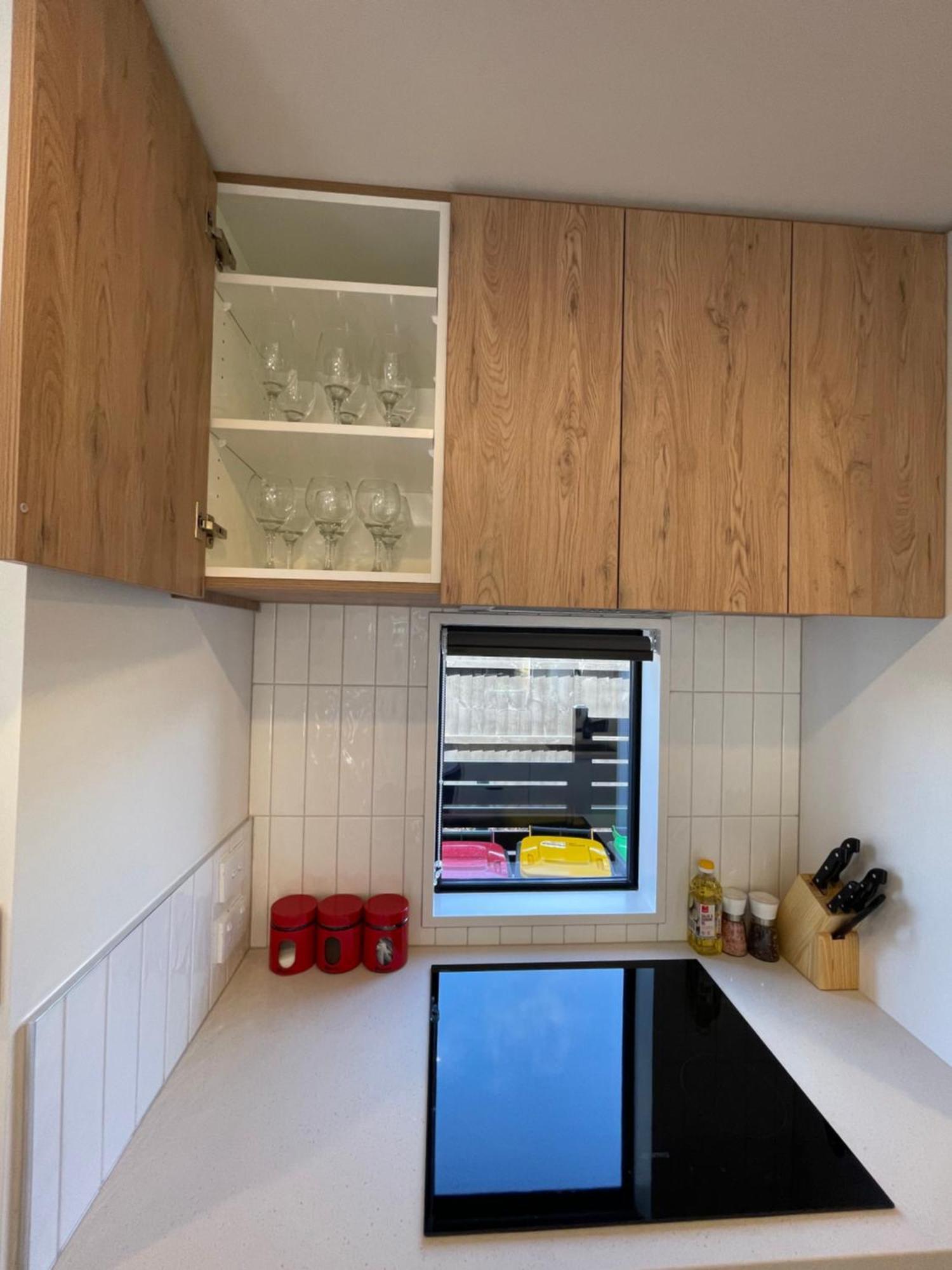 Luxury 2 Bedroom Townhouse Opposite Merivale Mall * Christchurch