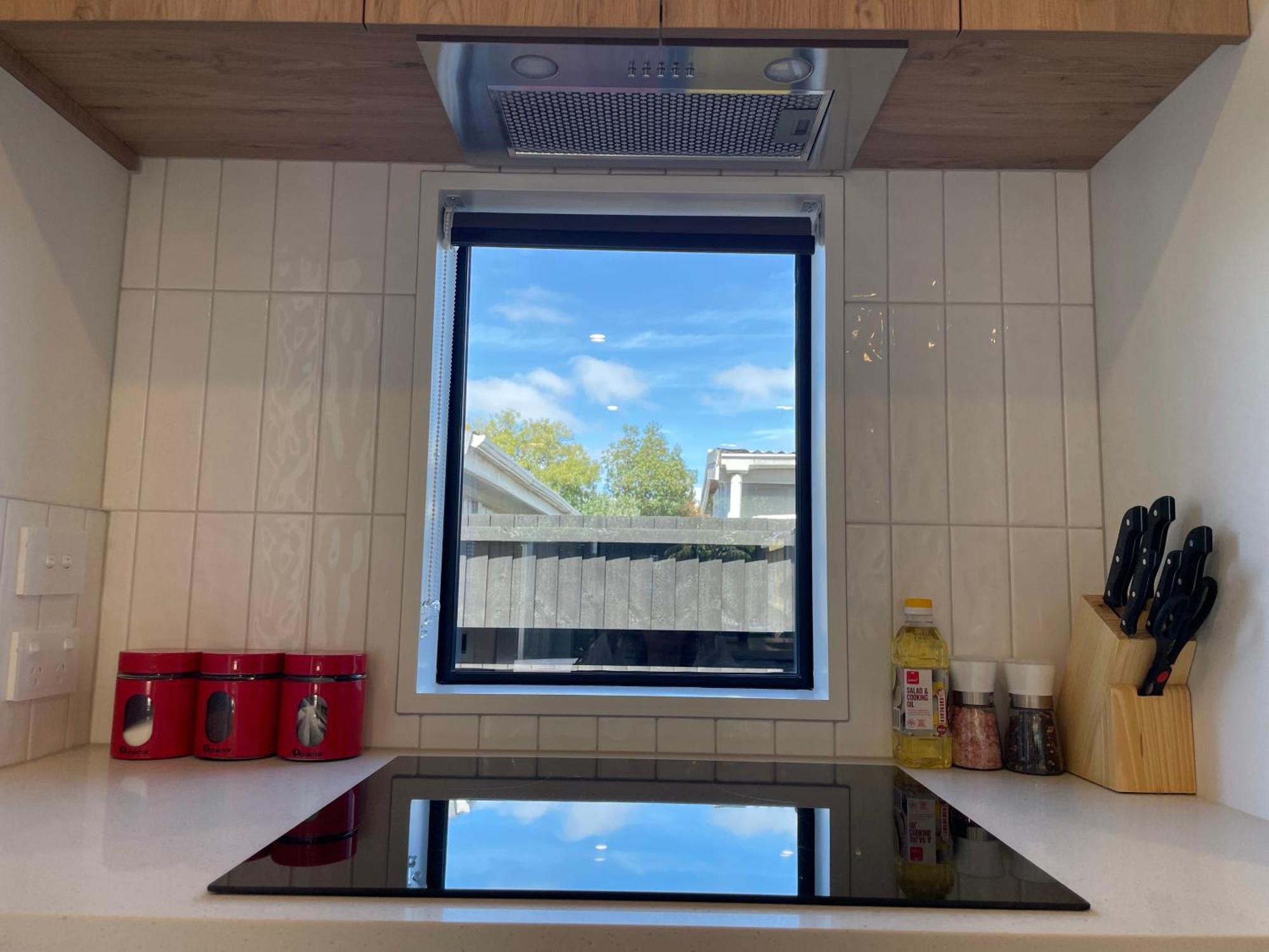Apartment Luxury 2 Bedroom Townhouse Opposite Merivale Mall