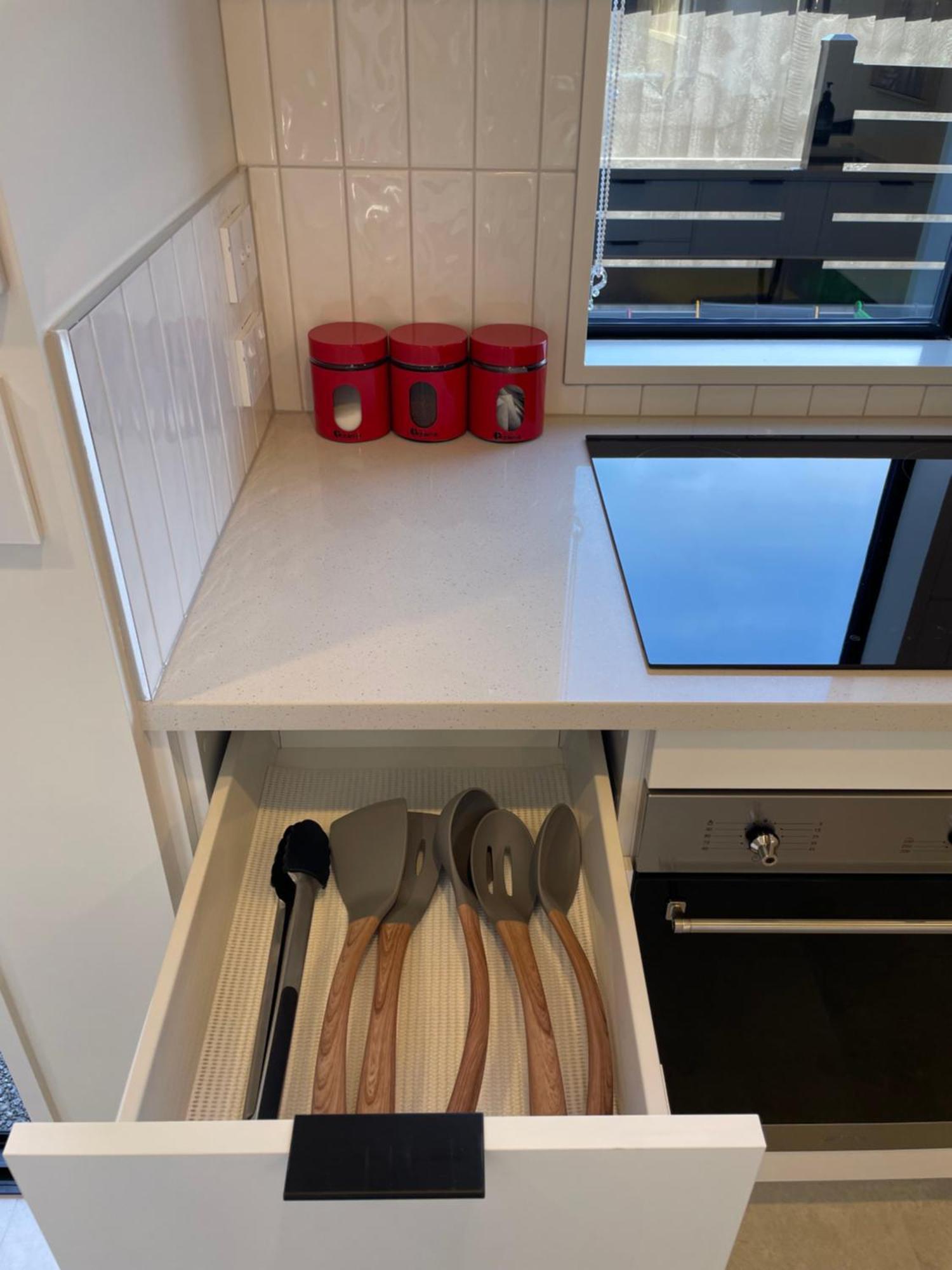 Luxury 2 Bedroom Townhouse Opposite Merivale Mall *