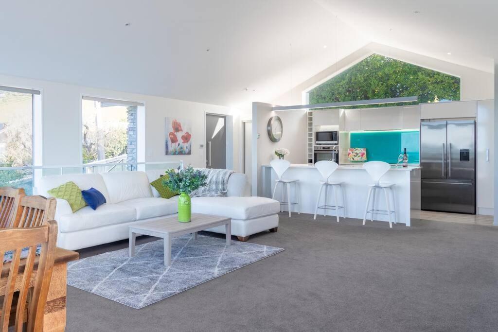 Sea View Paradise With Hot Tub Holiday home *