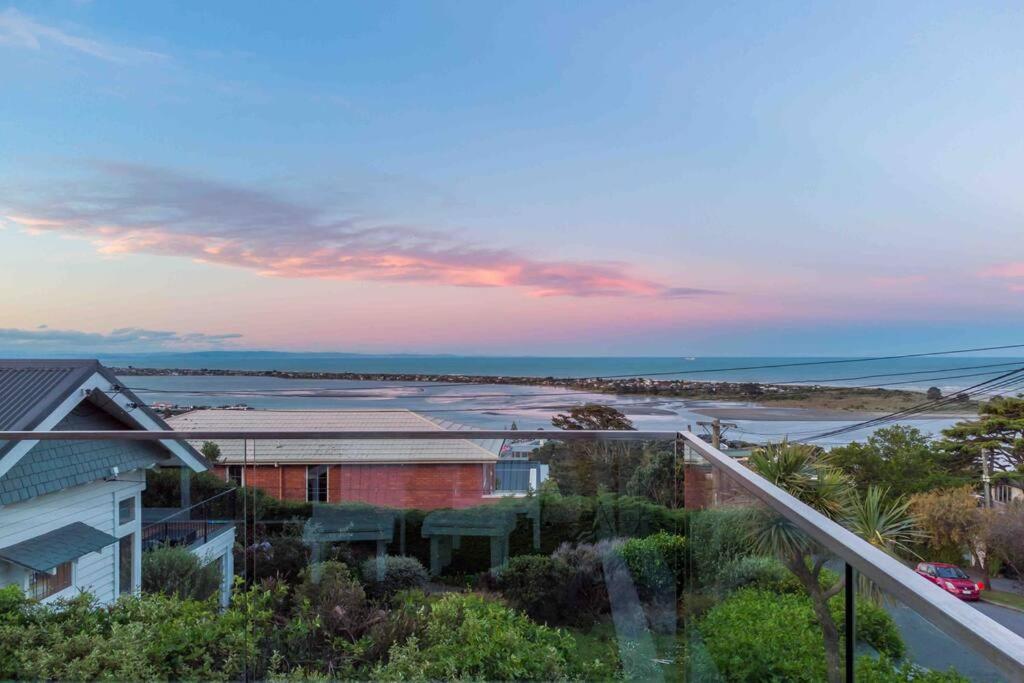 Holiday home Sea View Paradise With Hot Tub