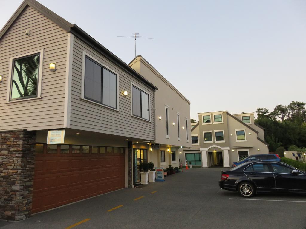 Athena Motel
