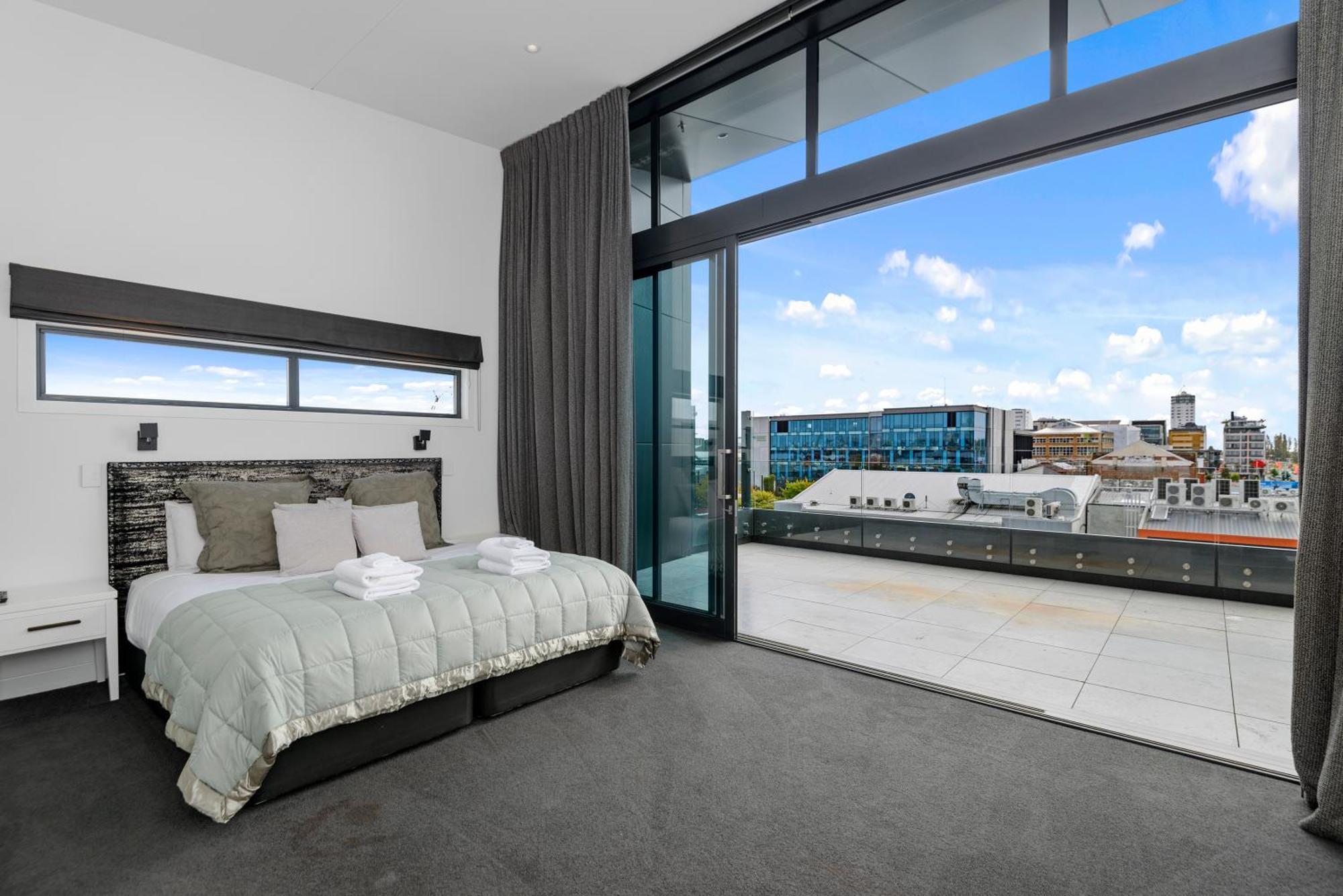 Penthouse In The Apartment