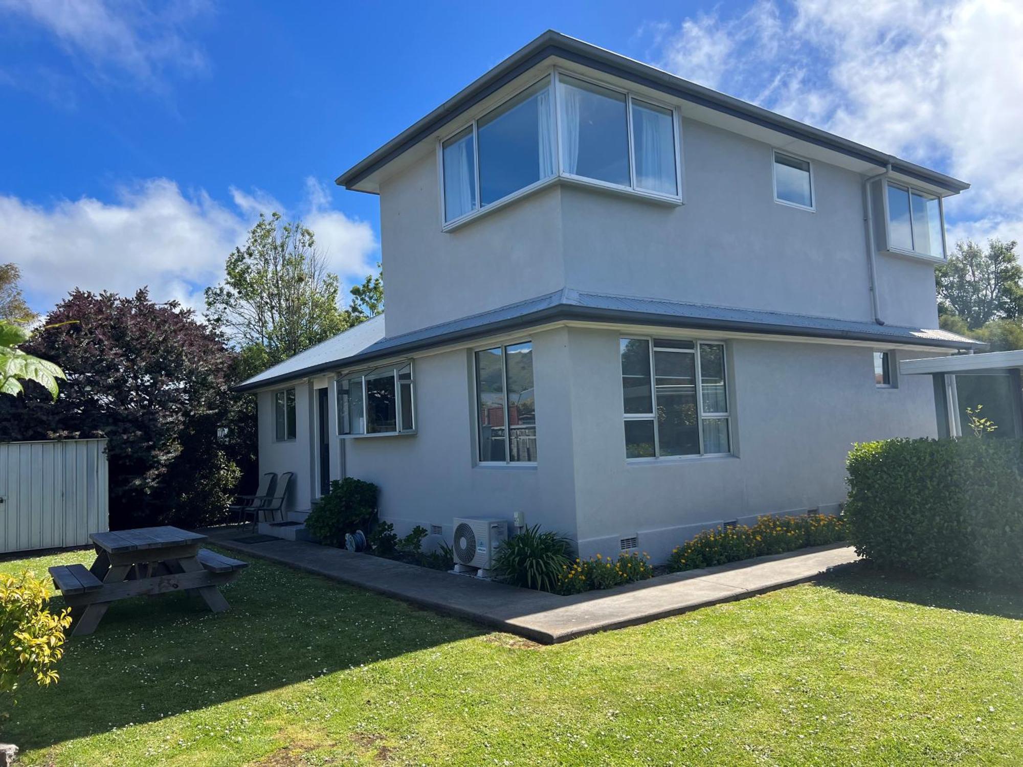 Charlesworth - Homes Holiday home *