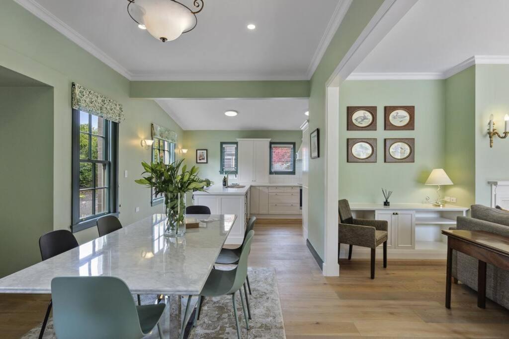 Parkside Oasis - Merivale *