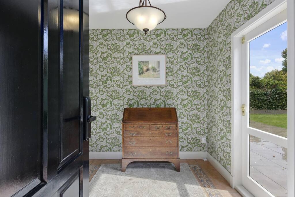 Parkside Oasis - Merivale Holiday home