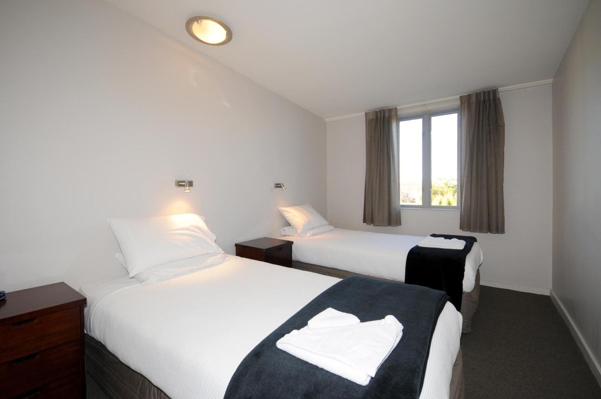 Motel City Central Motel Apartments 4*