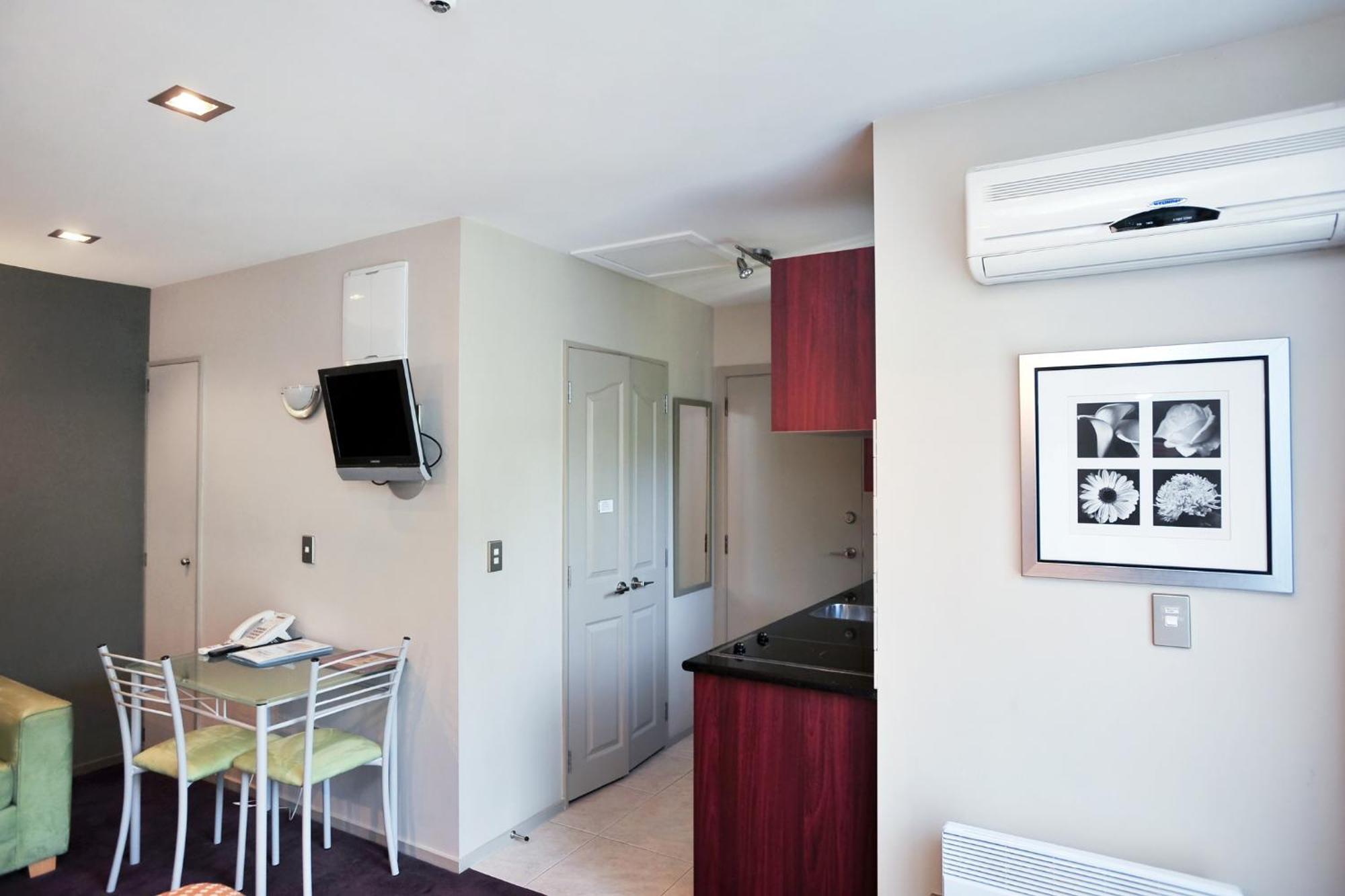 Motel Athena 4*