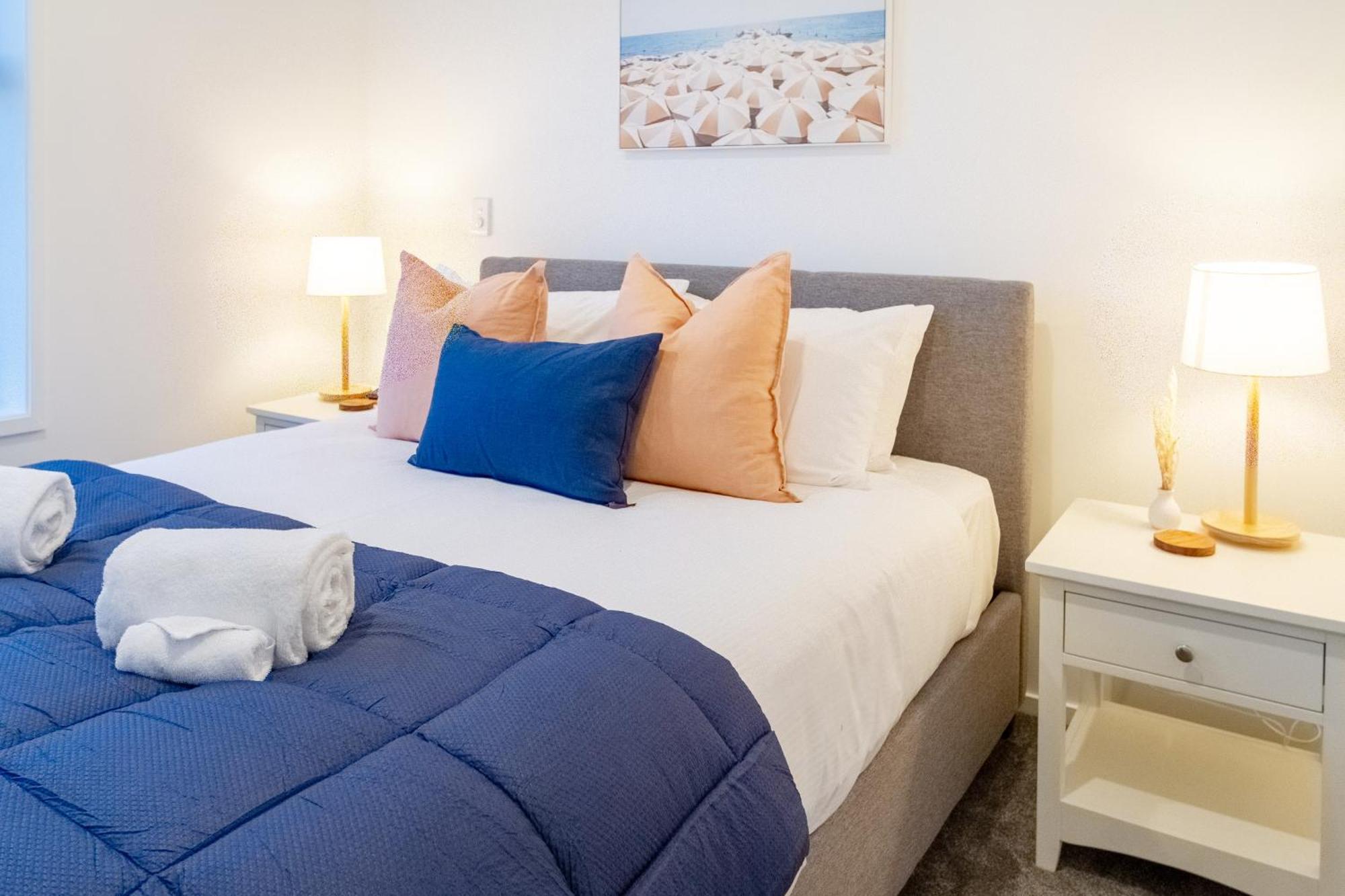 Apartment Urban Elegance - 2 Bed, 2 Bath In The Cbd *