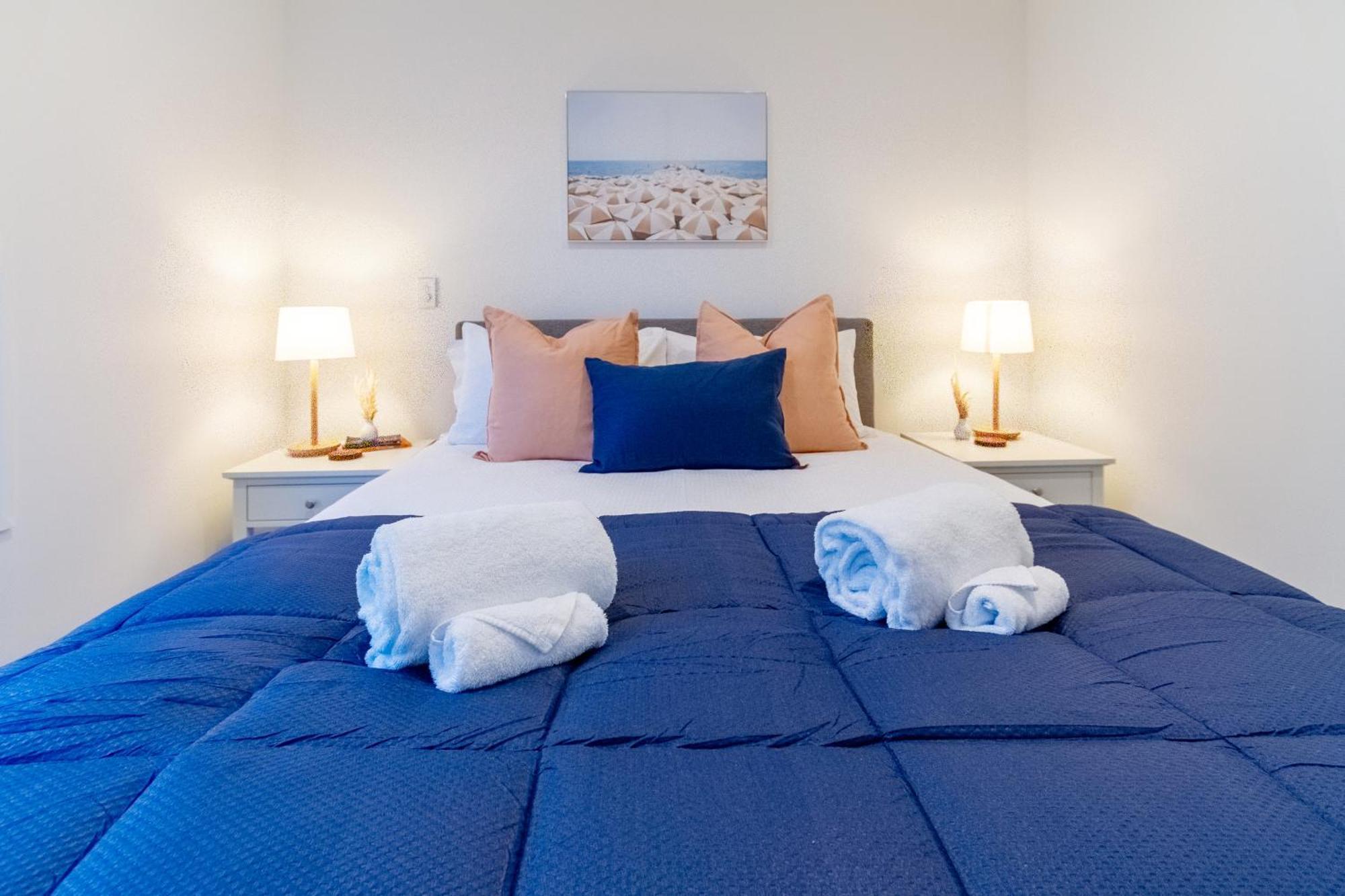 Urban Elegance - 2 Bed, 2 Bath In The Cbd