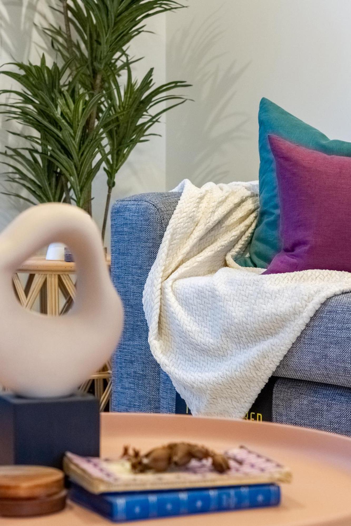 Apartment Urban Elegance - 2 Bed, 2 Bath In The Cbd