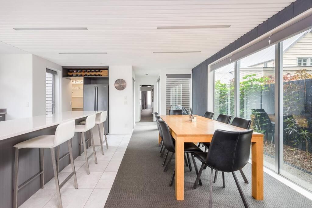 Inner House - Great Location!
