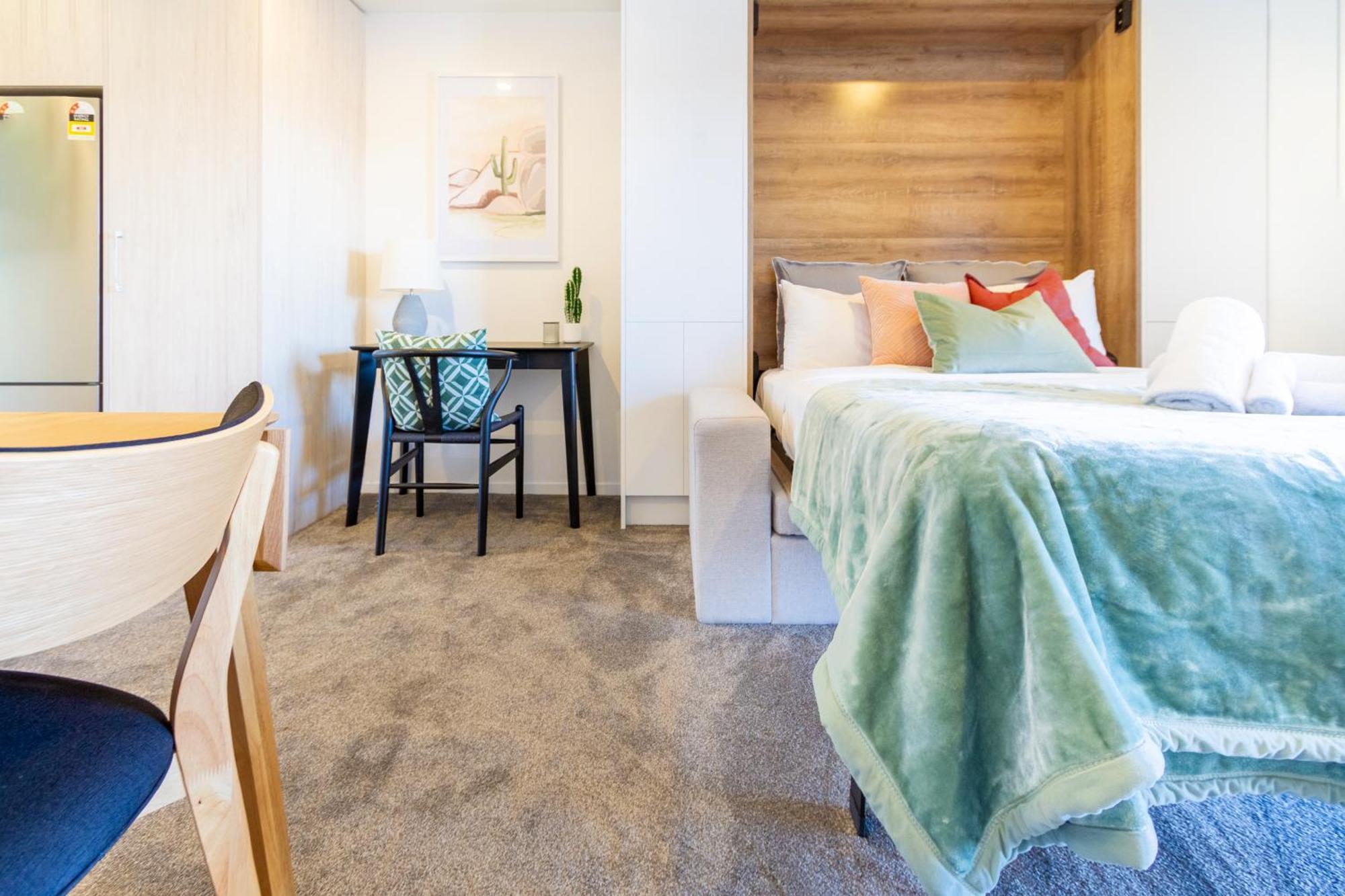 Living: Upper Haven On Wilmer Christchurch