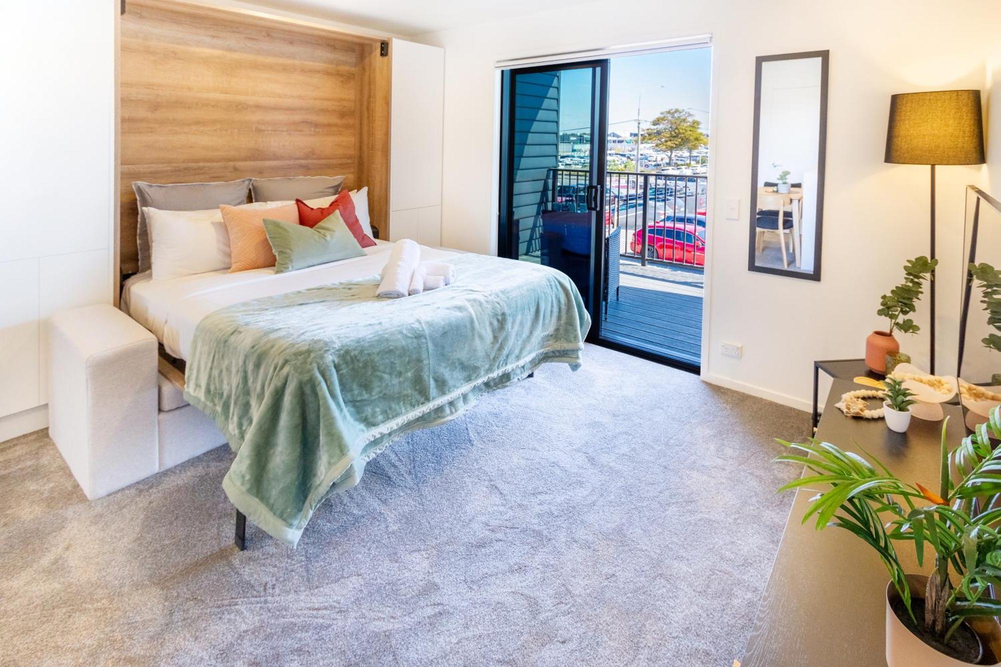 Apartment Living: Upper Haven On Wilmer