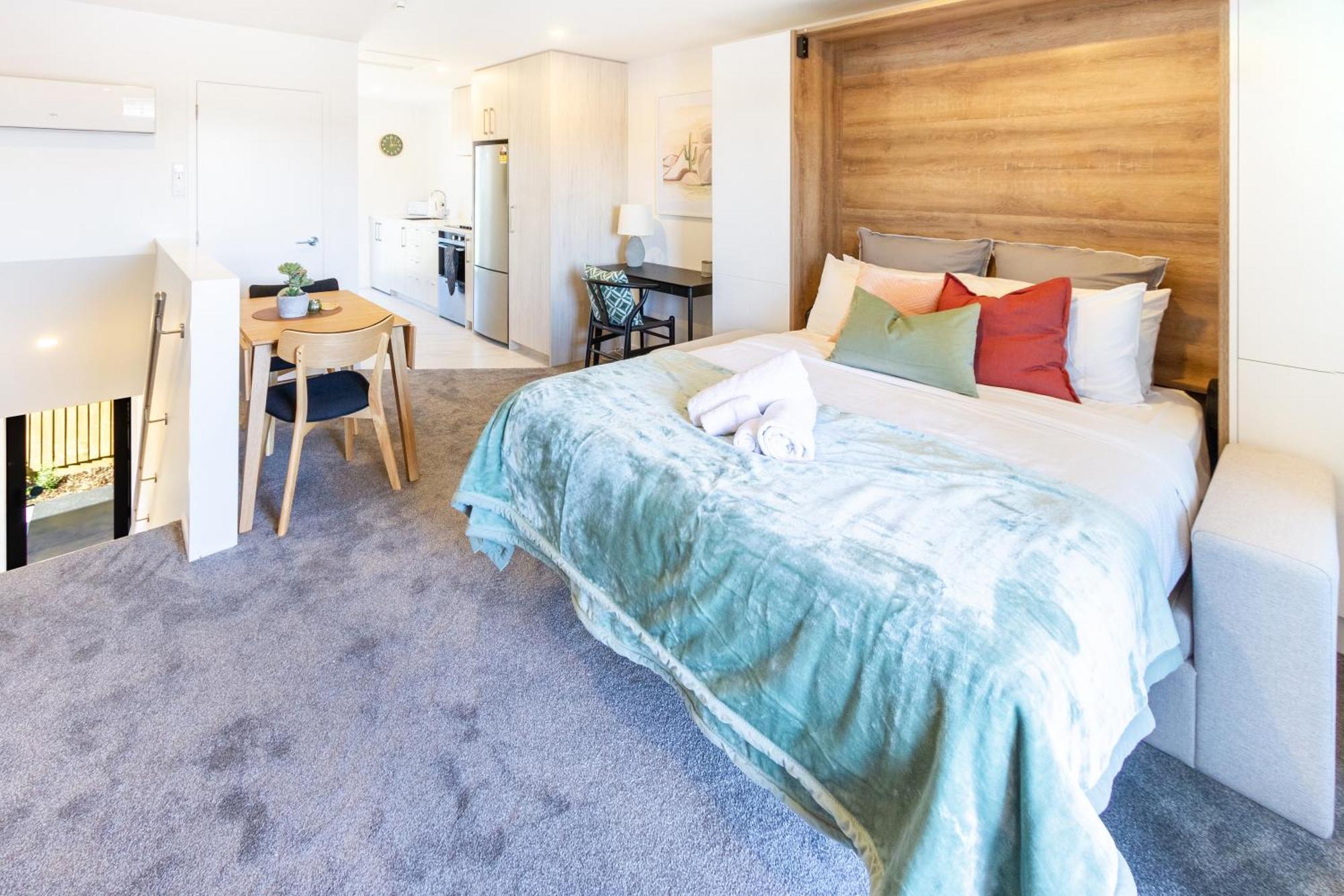 Apartment Living: Upper Haven On Wilmer