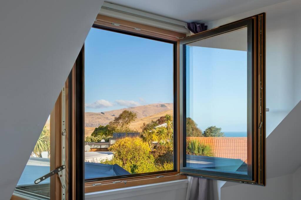 Sunrise Serenity With Hot Tub Villa Christchurch