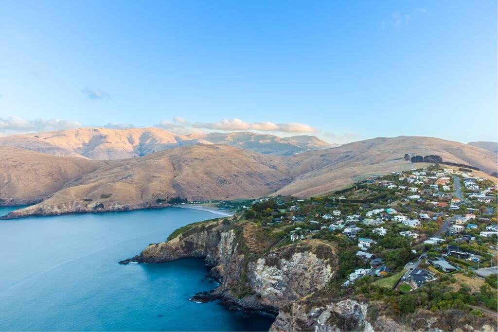 Sunrise Serenity With Hot Tub Villa Christchurch