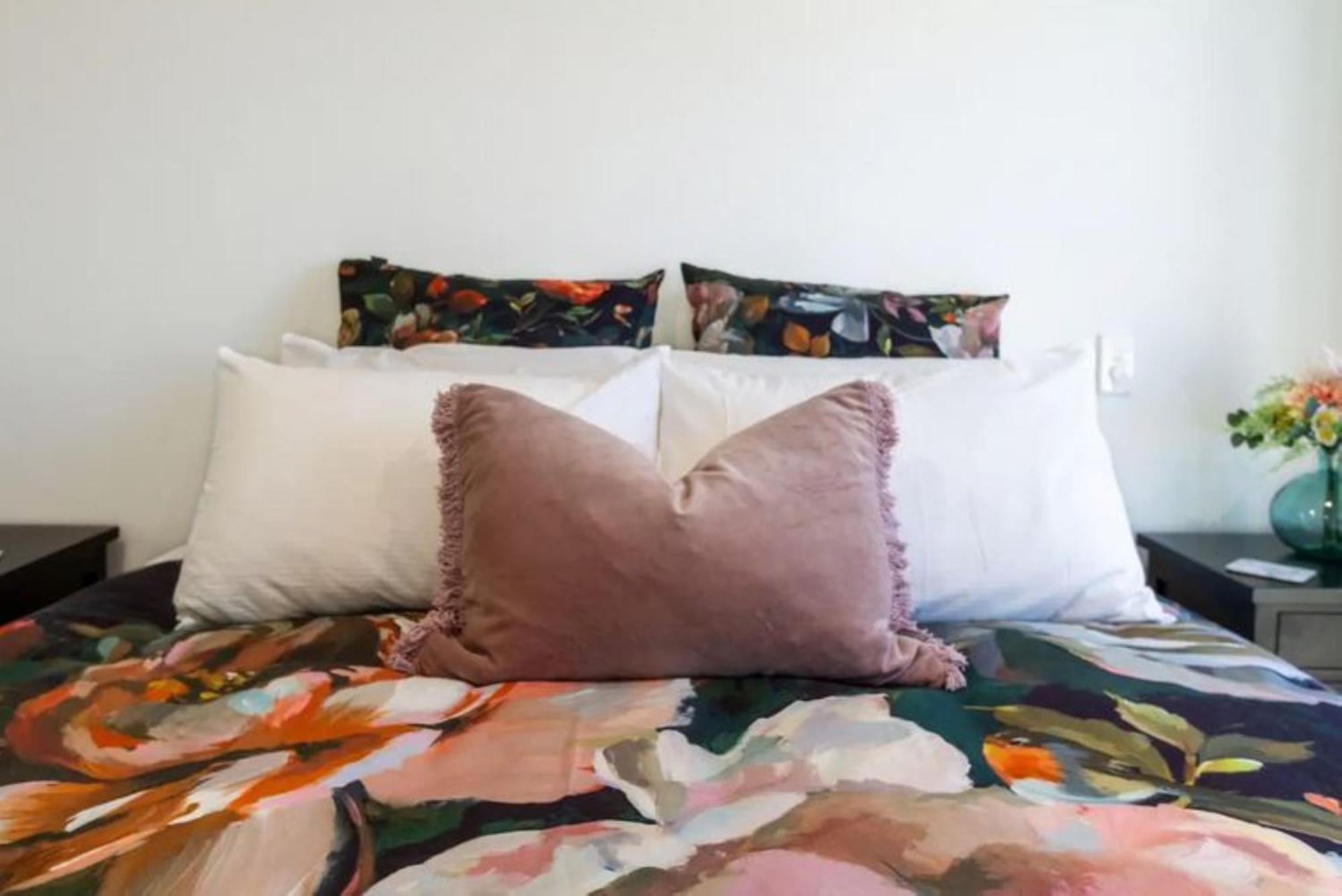 Apartment Your Ultimate Getaway Awaits! 3 Bedroom *