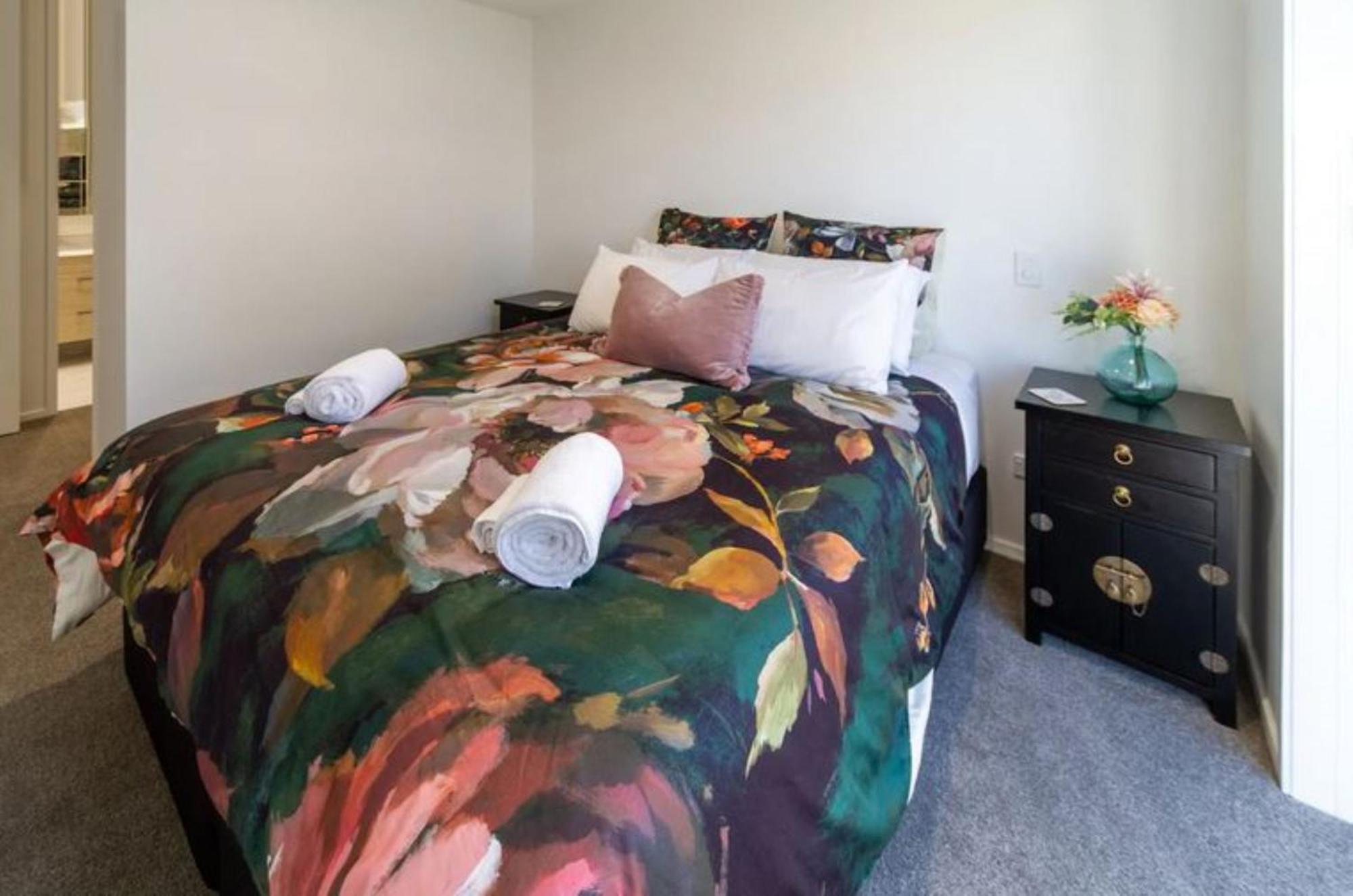 Your Ultimate Getaway Awaits! 3 Bedroom Apartment Christchurch