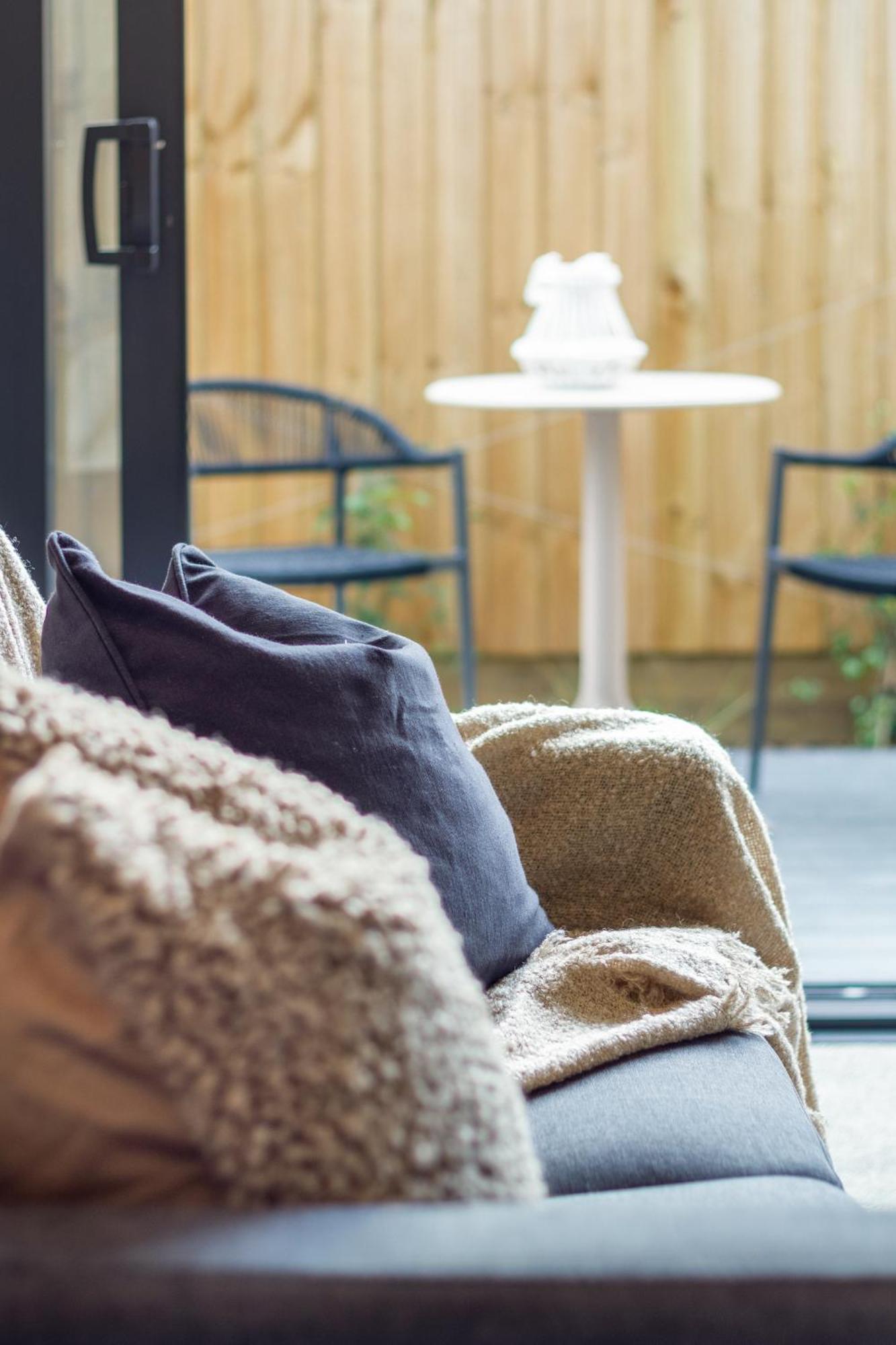 Apartment Single Level Studio, Cbd Escape: King Bed Christchurch