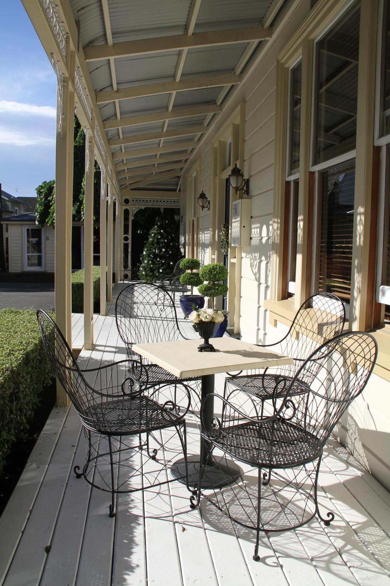 Merivale Manor Hotel 4*