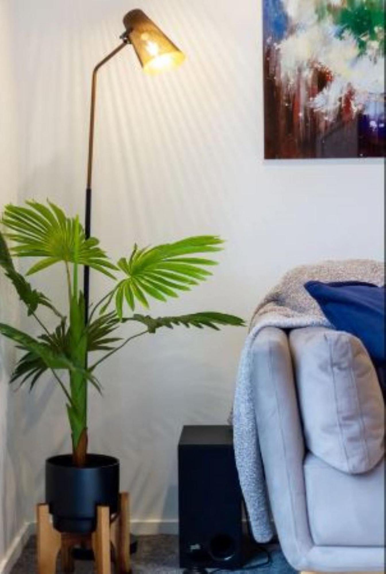 Apartment Deluxe Retreat W/super King Bed