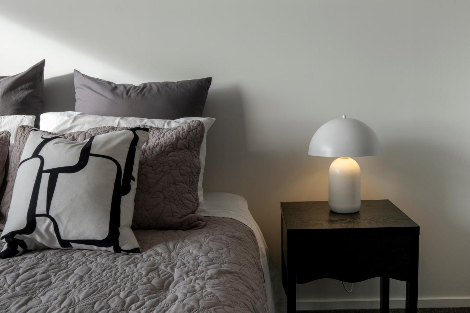 Luxury 2 Bed Townhome In Cbd Apartamento